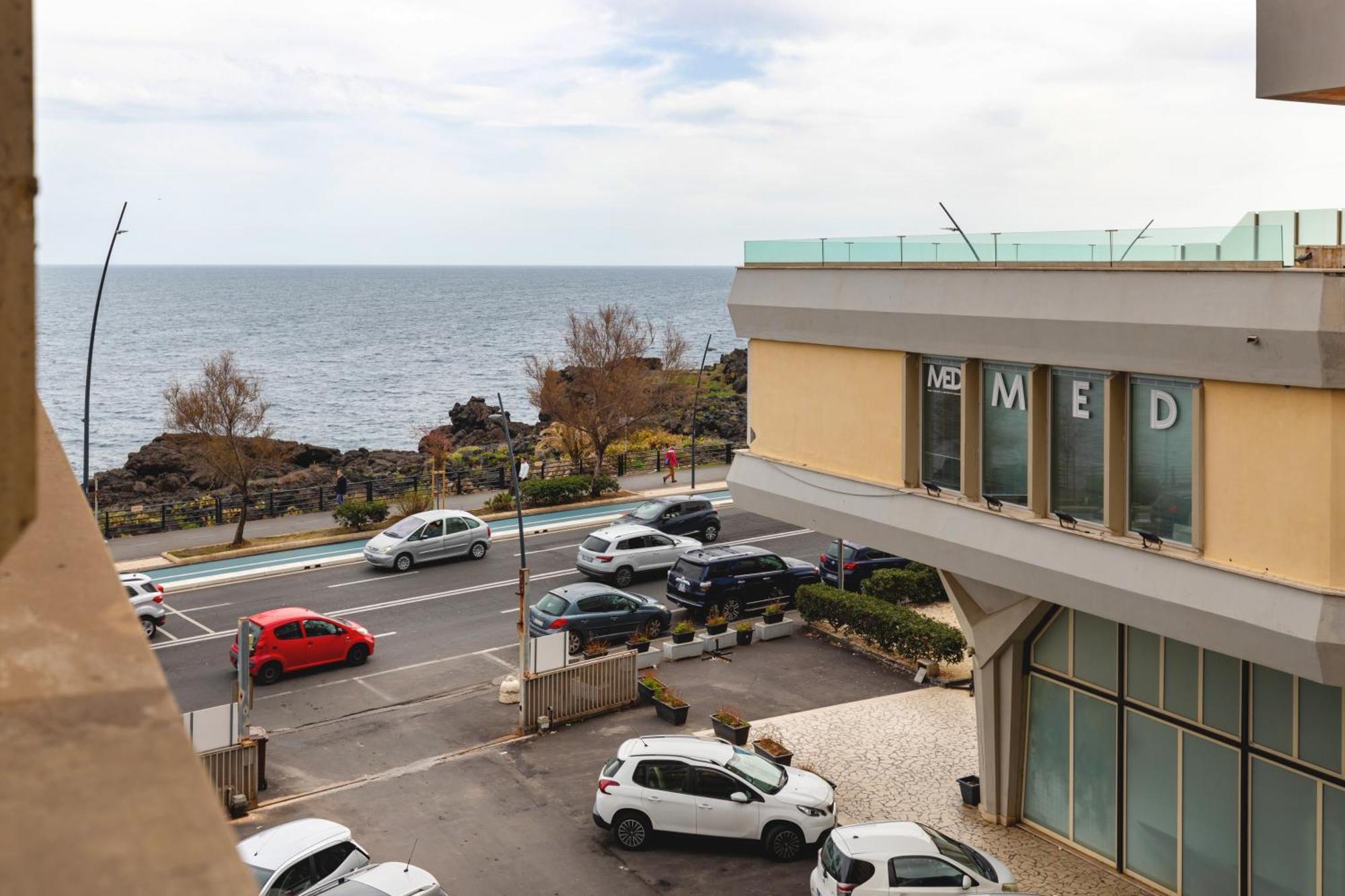 Appartamento Finestre Sul Mare Aeroporto di Catania Fontana Rossa Esterno foto